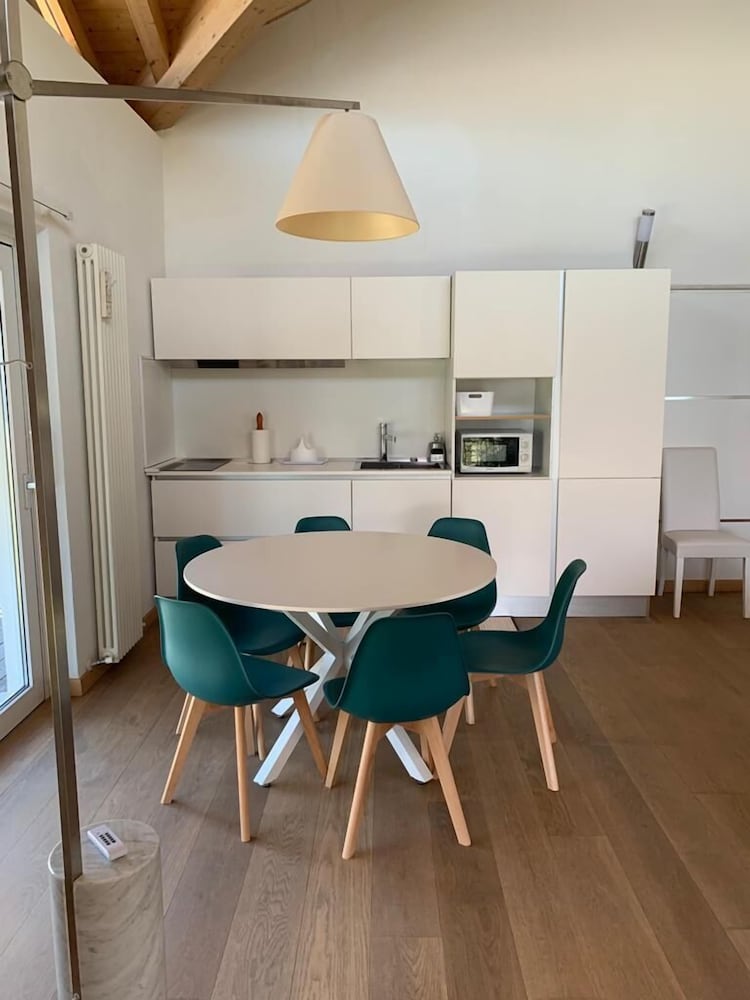 Apartment, 3 Rooms with Private Garden and Lake View