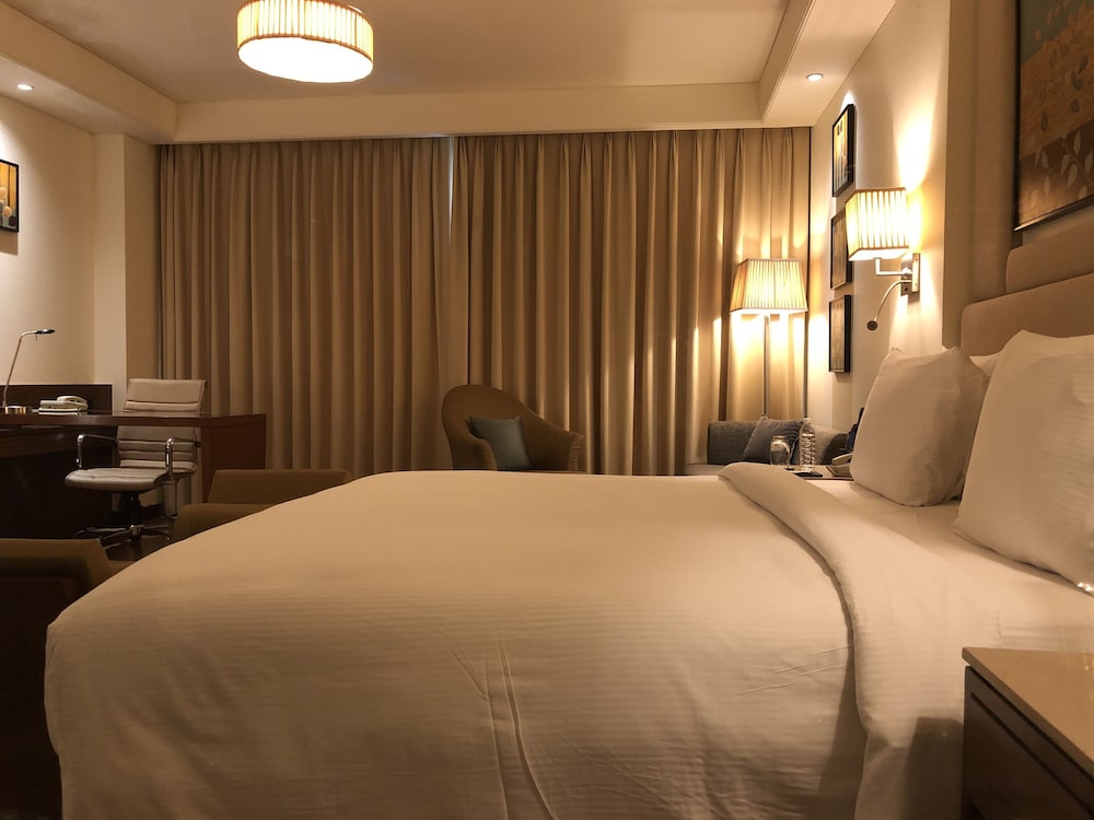 2 Twin Guest Room City View
