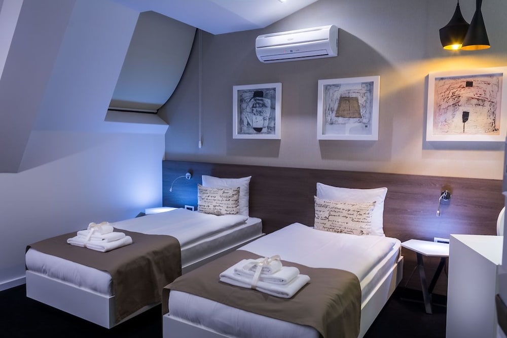 Comfort Twin Room - Photo 5