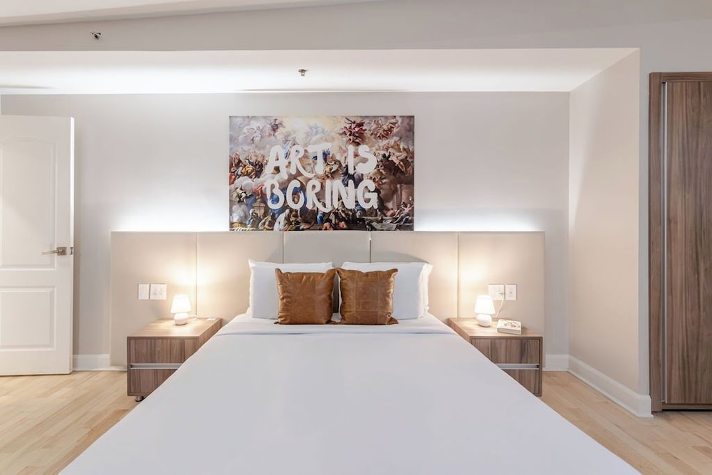 Deluxe Room, 2 Queen Beds - Photo 4