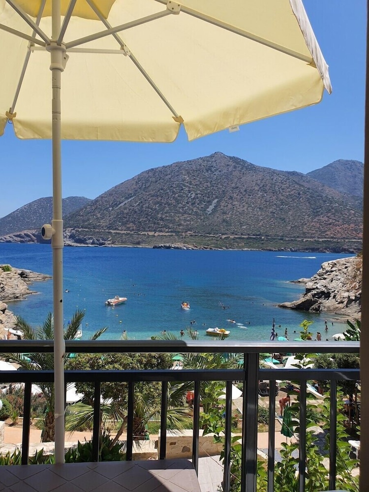 Classic Apartment, Balcony, Bay View photo 2