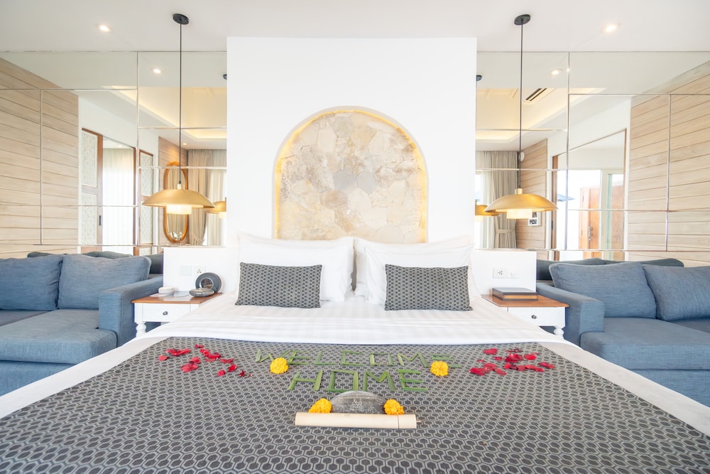 Royal 1 Bedroom Villa with Private Jetted Pool