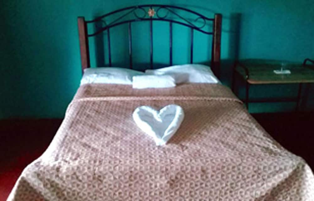 Honeymoon Room, 1 Queen Bed, Non Smoking