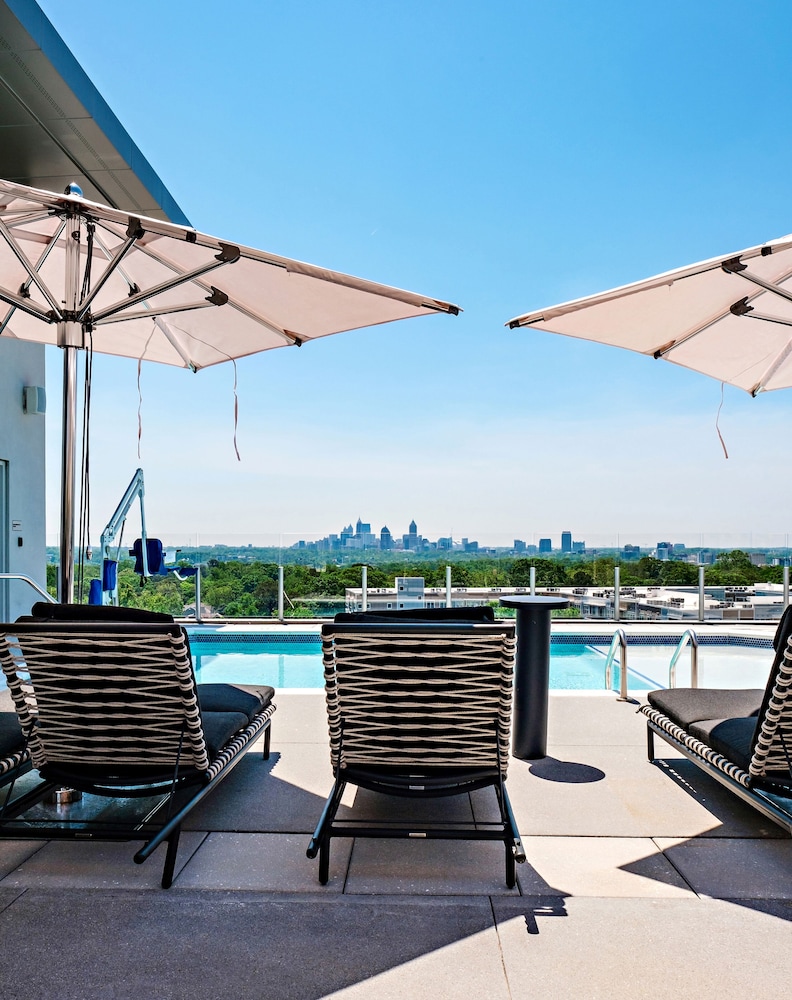 Suite, 1 Bedroom, Balcony, City View - Photo 8
