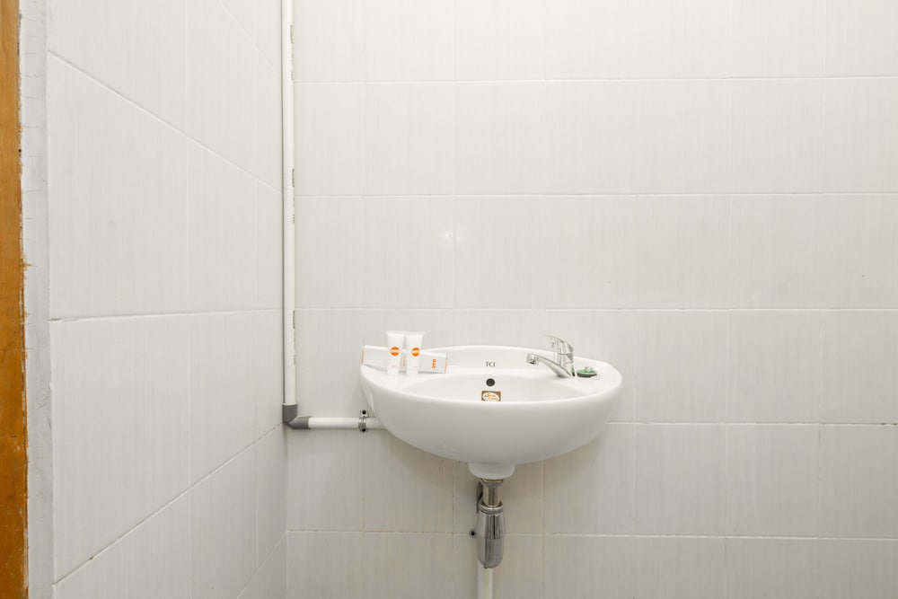 Standard Twin Room - Photo 2