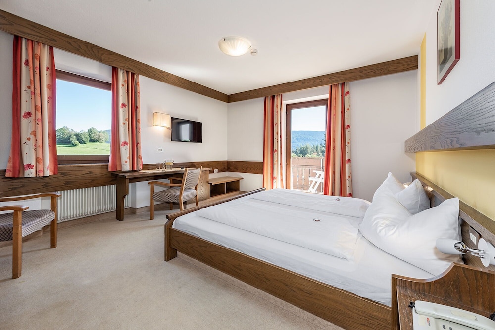 Double Room, 1 Bedroom, Balcony, Mountain View