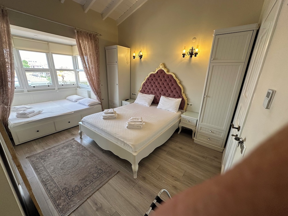 Deluxe Quadruple Room, Mountain View
