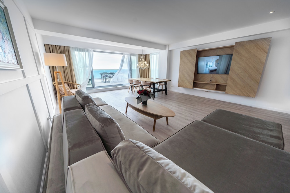 Deluxe Penthouse, Sea View