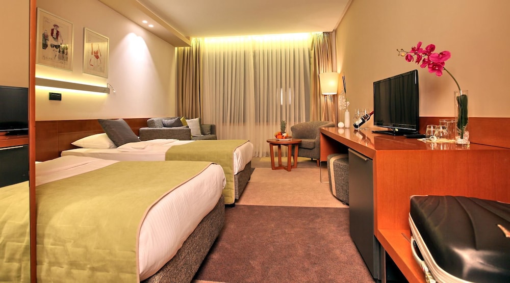 Superior Room - Photo 1