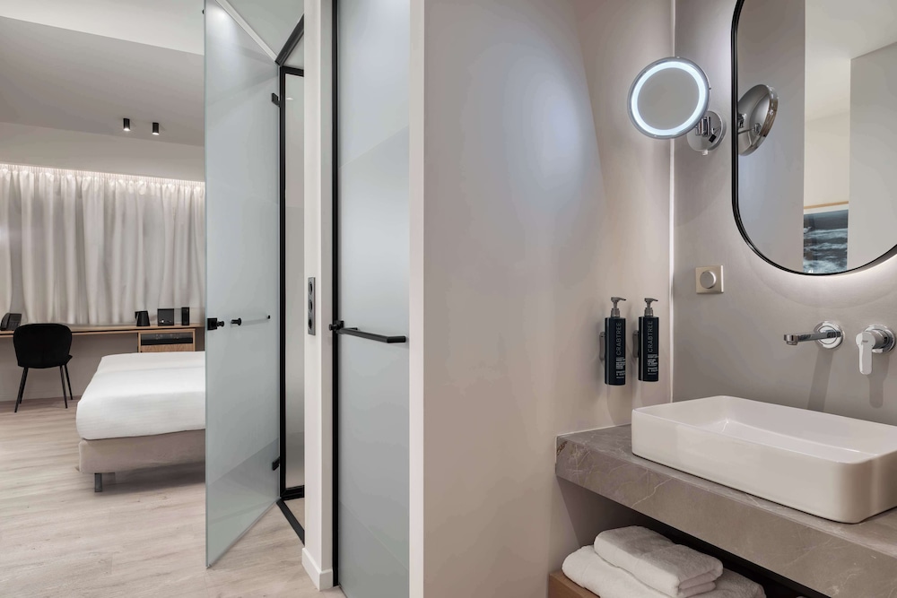 Superior Room, 2 Twin Beds (View)