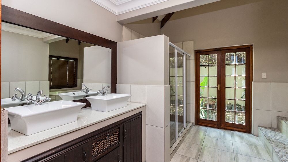 Executive Suite Serengeti photo 3