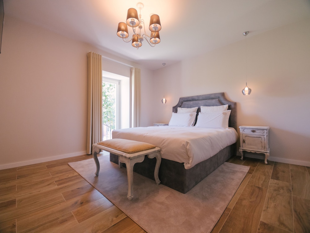 Family Quadruple Room, 2 Queen Beds photo 3