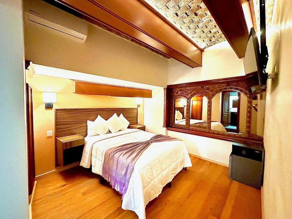 Studio Suite photo 1