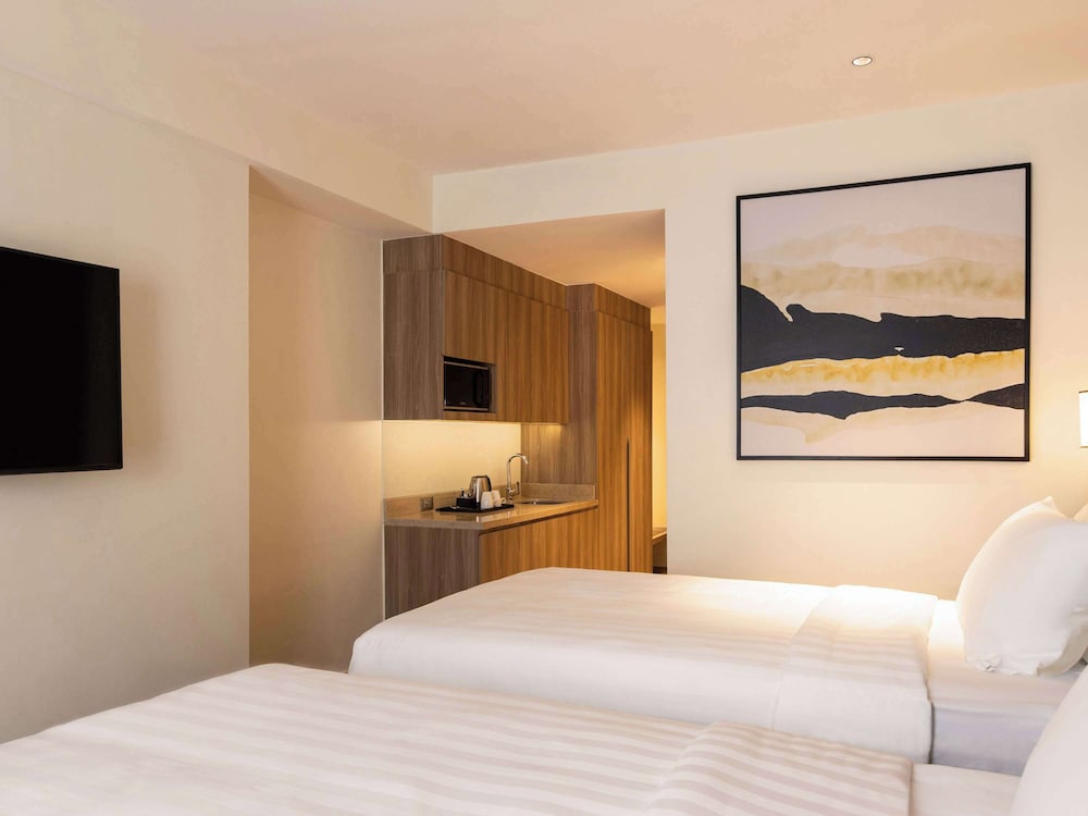 Standard Twin Room, 2 Twin Beds, City View - Photo 1
