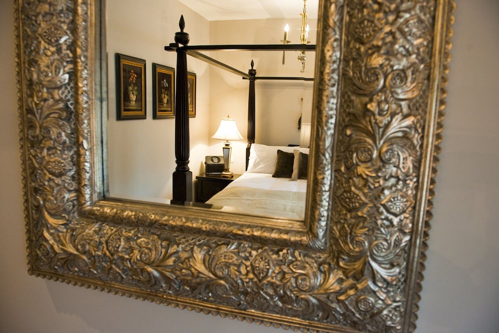 Room, 1 King Bed (Four Poster) photo 2