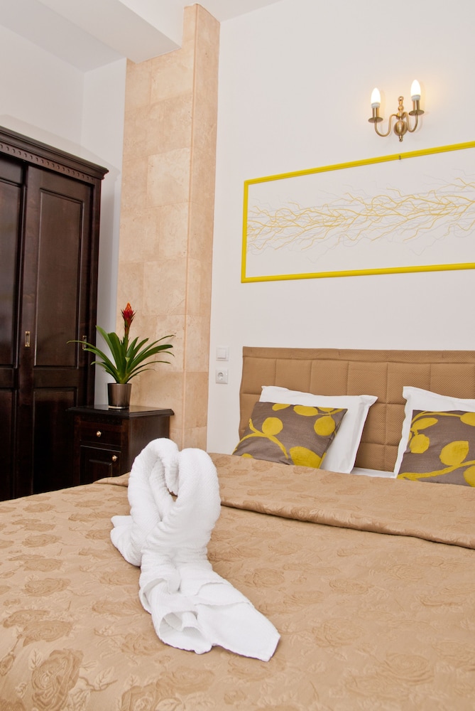 Deluxe Double Room Single Use photo 3