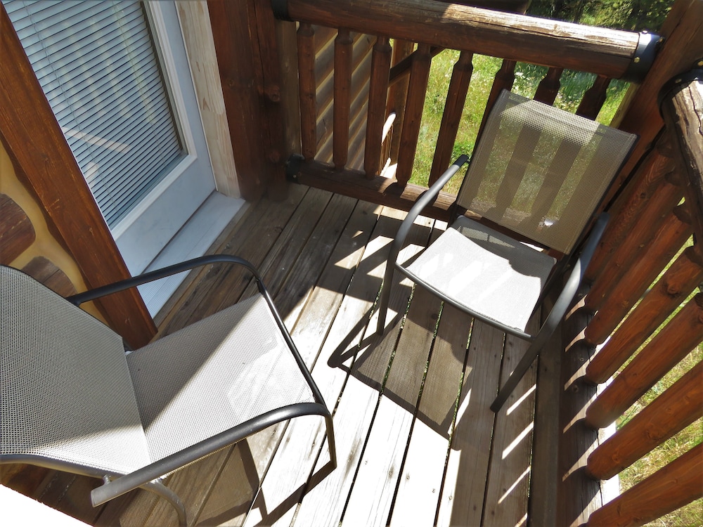 Triple Room, Multiple Beds, Non Smoking, Balcony photo 2