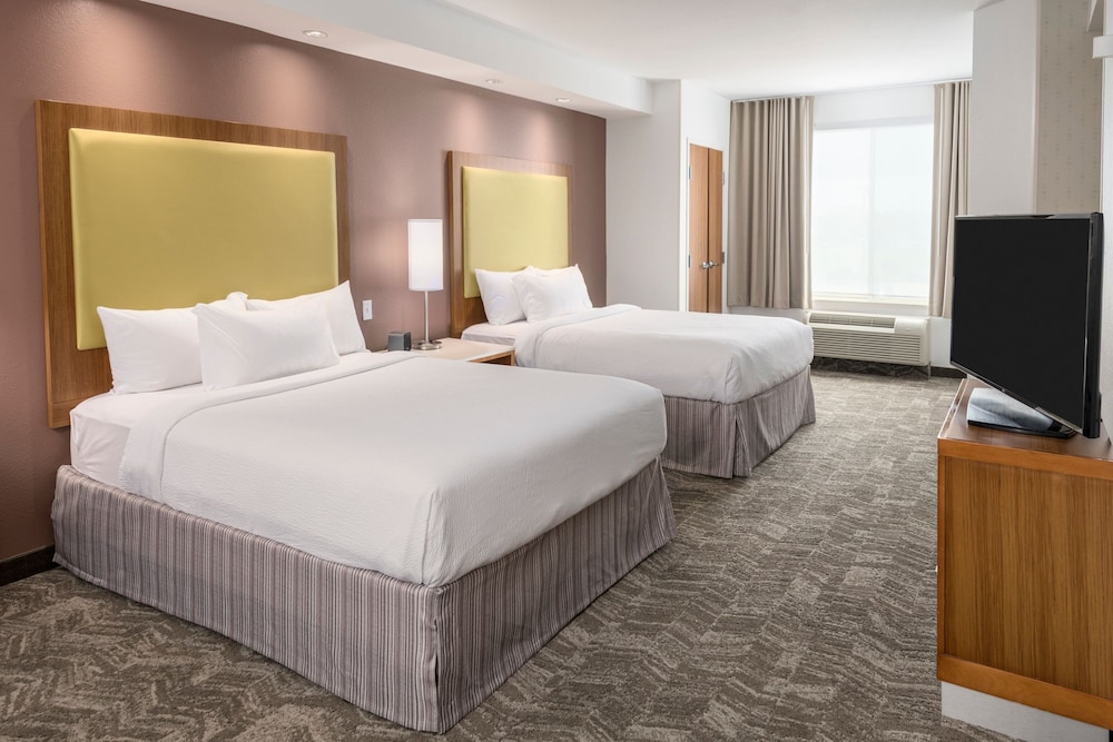 Suite, Multiple Beds - Photo 5