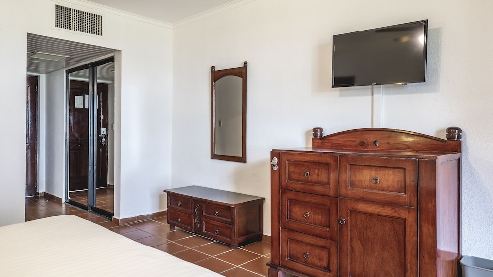 Deluxe Room, 2 Double Beds, Garden View (Adults Only)
