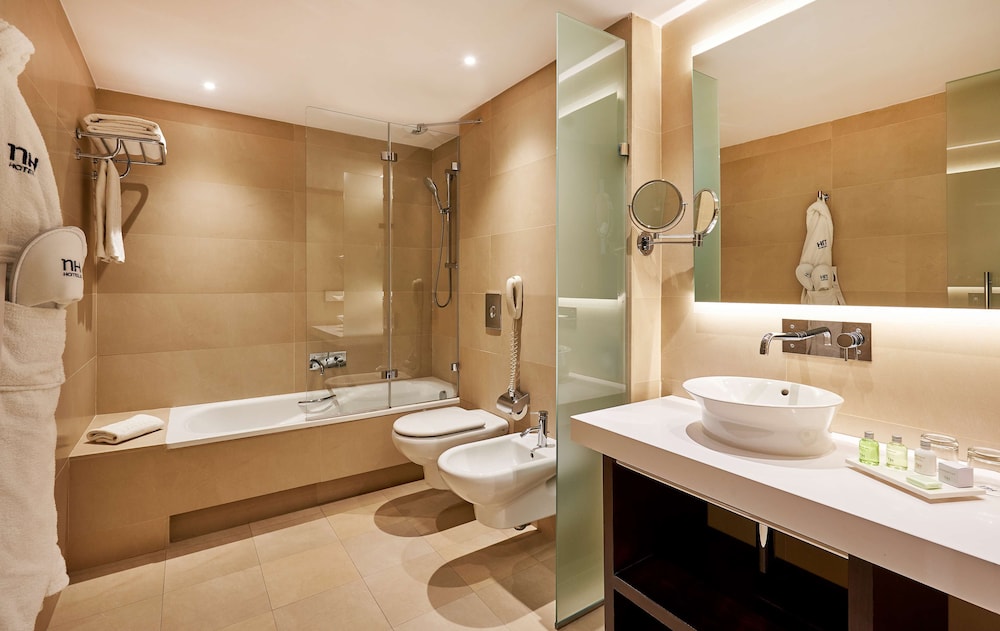 Superior Room (Extra Bed 3 adults) thumbnail 5