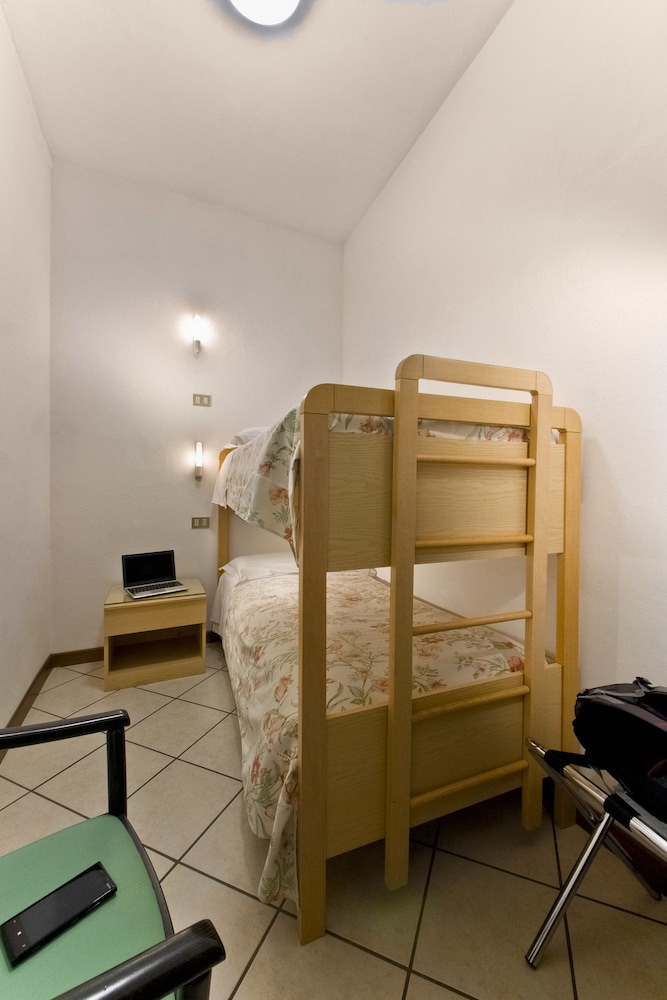 Quadruple Room photo 1