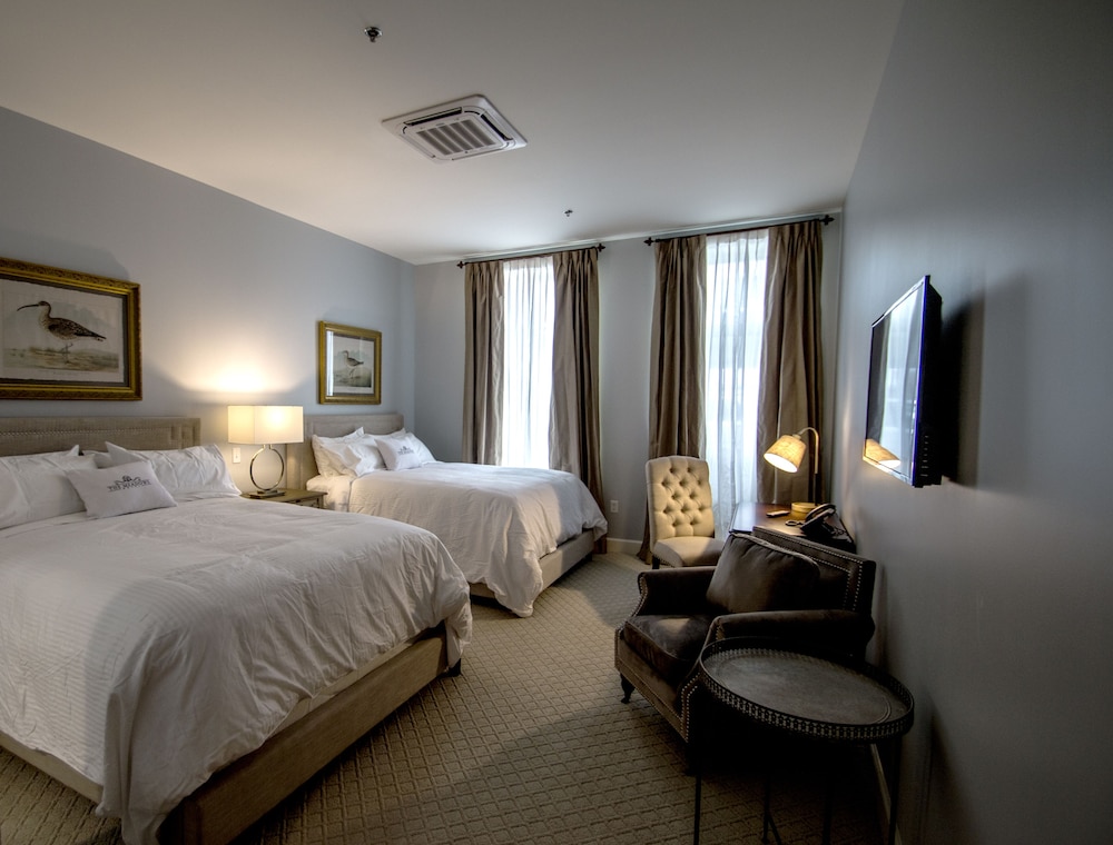 Luxury Room, 2 Queen Beds photo 2