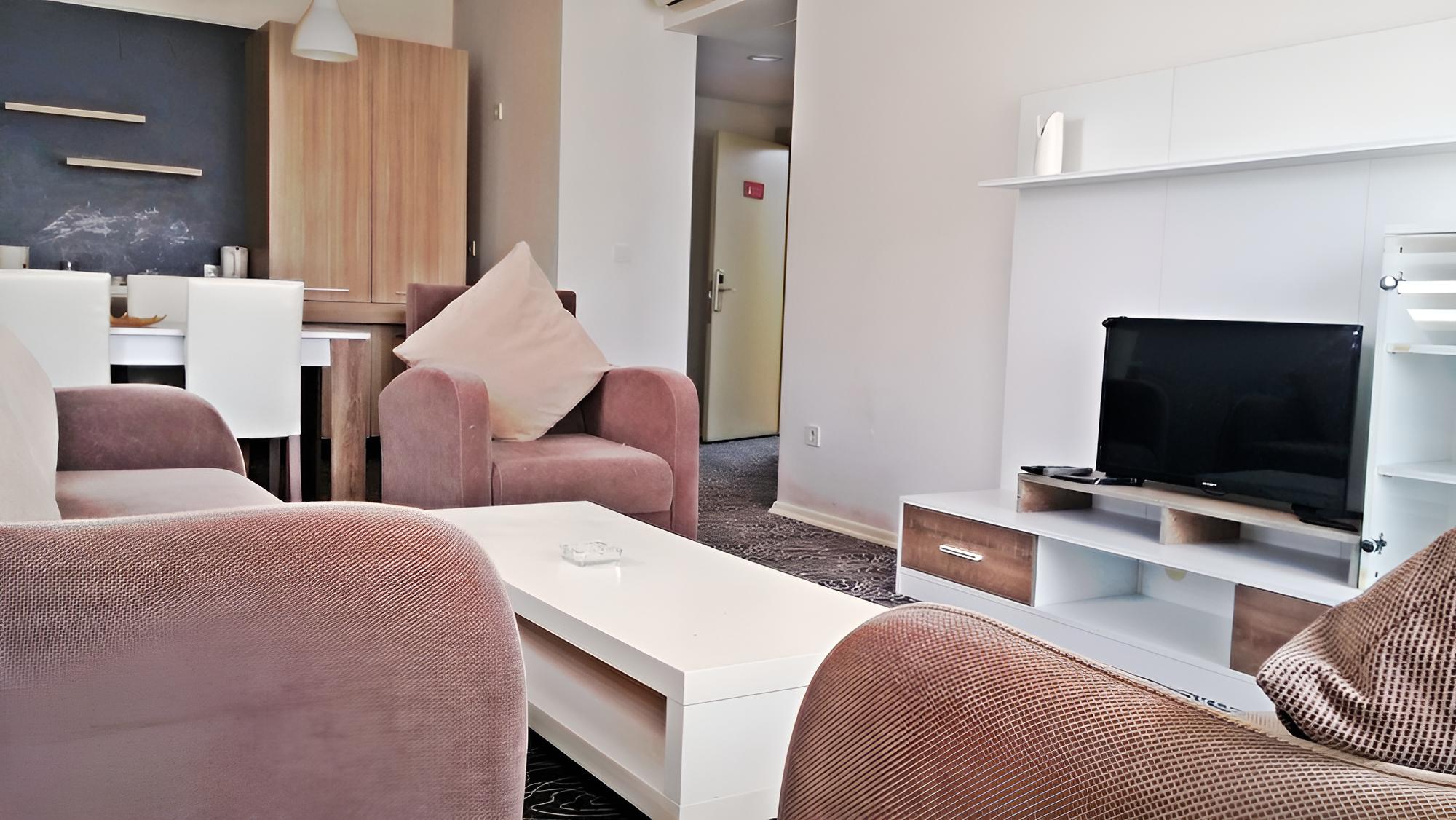 Superior Condo, Multiple Beds, Smoking photo 1