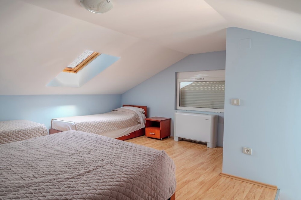 Gallery Duplex, Multiple Beds, Sea View photo 3
