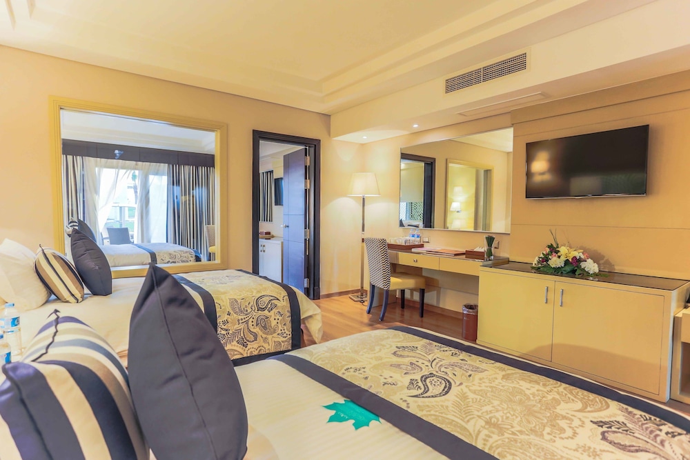 Family Room, 2 Double Beds photo 1