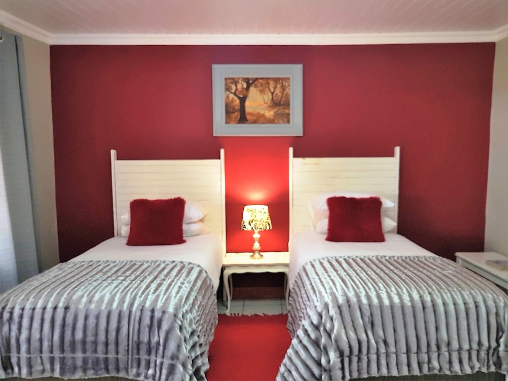 Farmhouse 1 photo 1