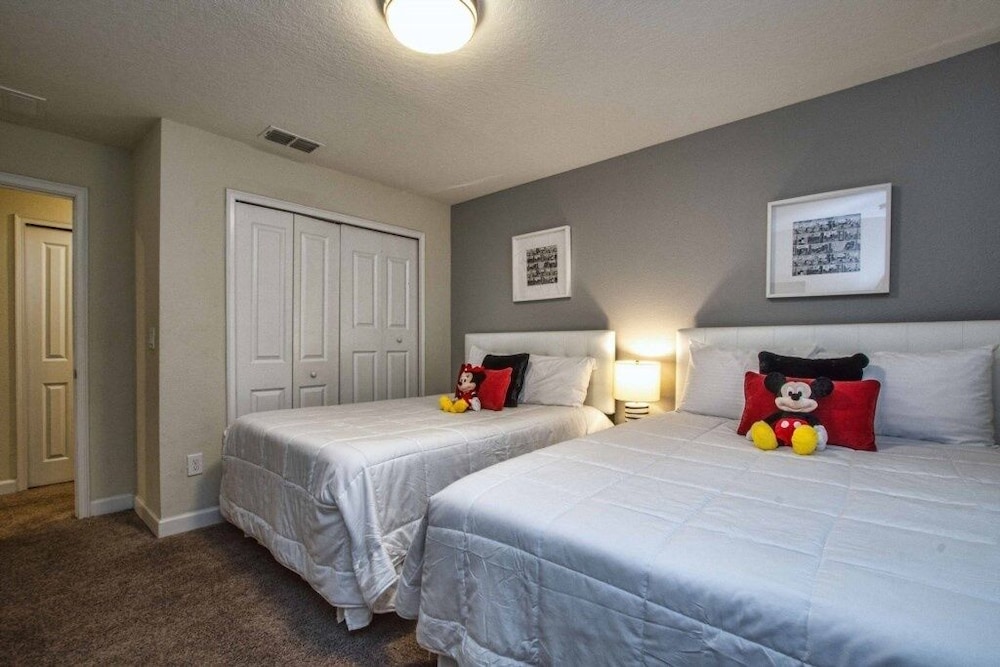 Townhome, 4 Bedrooms