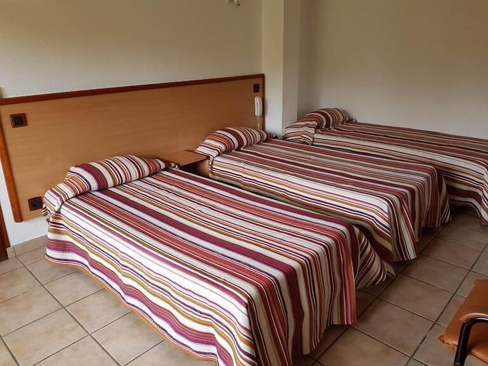Standard Triple Room, 3 Twin Beds, Non Smoking
