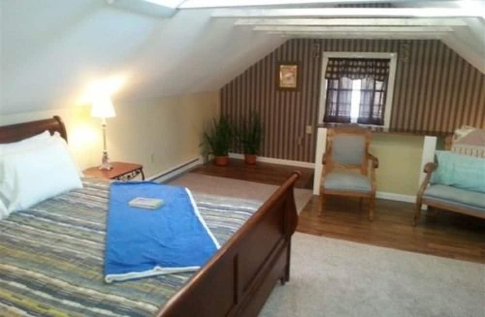 Comfort Loft, 1 King Bed photo 1