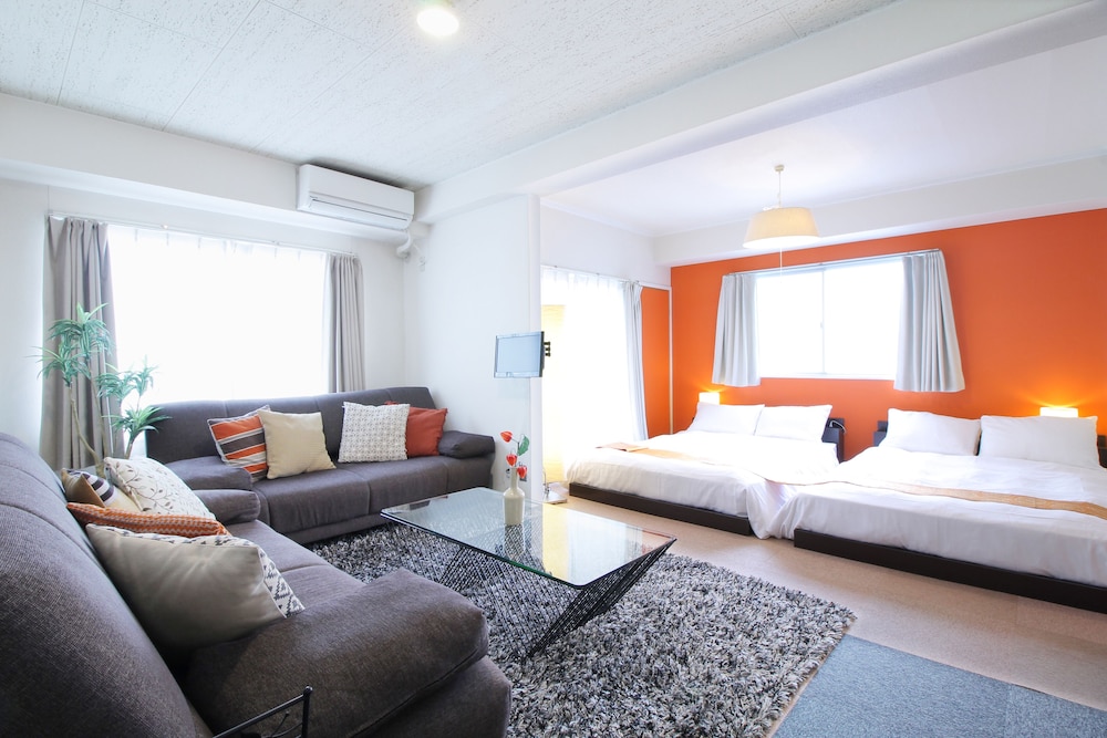 Condo, 3 Bedrooms (401)