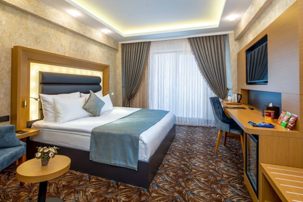 Deluxe Double or Twin Room photo 3
