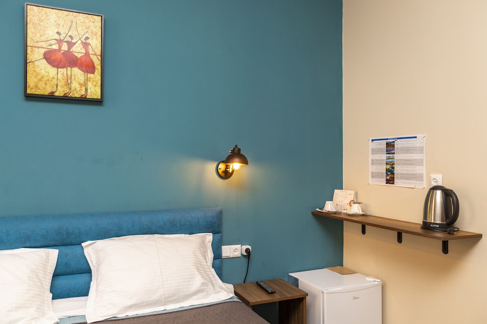 Premium Double Room, 1 King Bed with Sofa bed, Non Smoking photo 3