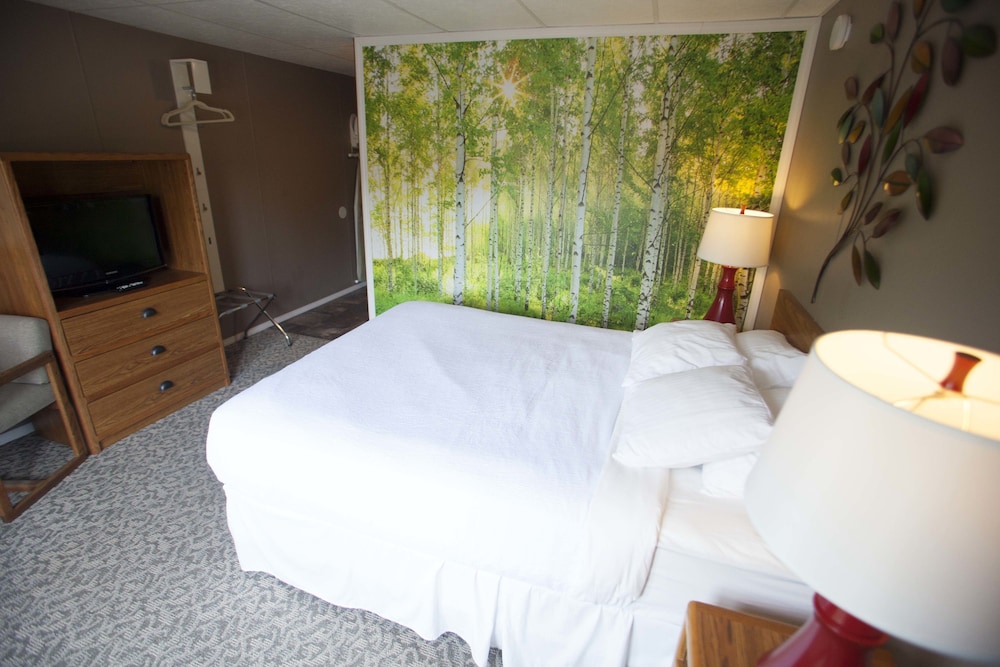 Standard Room, 1 Queen Bed, Balcony photo 3