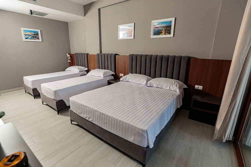 Quadruple Room with Sea View photo 1