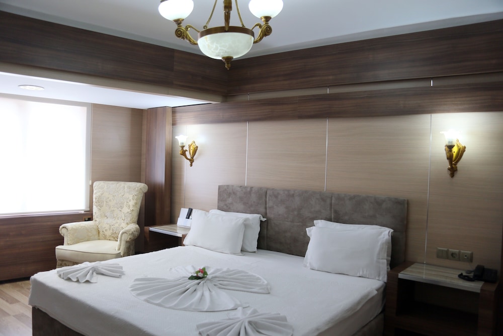 Deluxe Suite photo 2