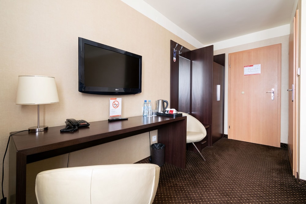 Double Room - Photo 4