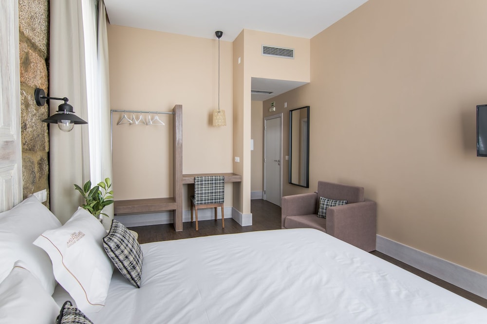 Family Double or Twin Room, Patio photo 3