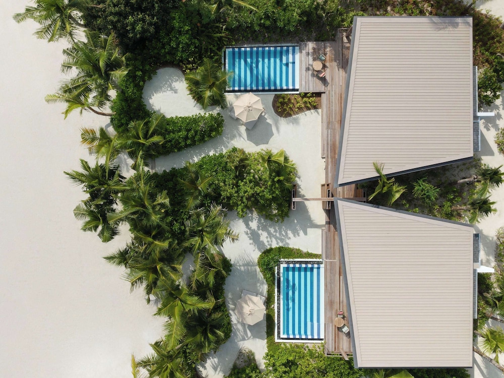 Family Beach Pool Villa with Capsule - Photo 3
