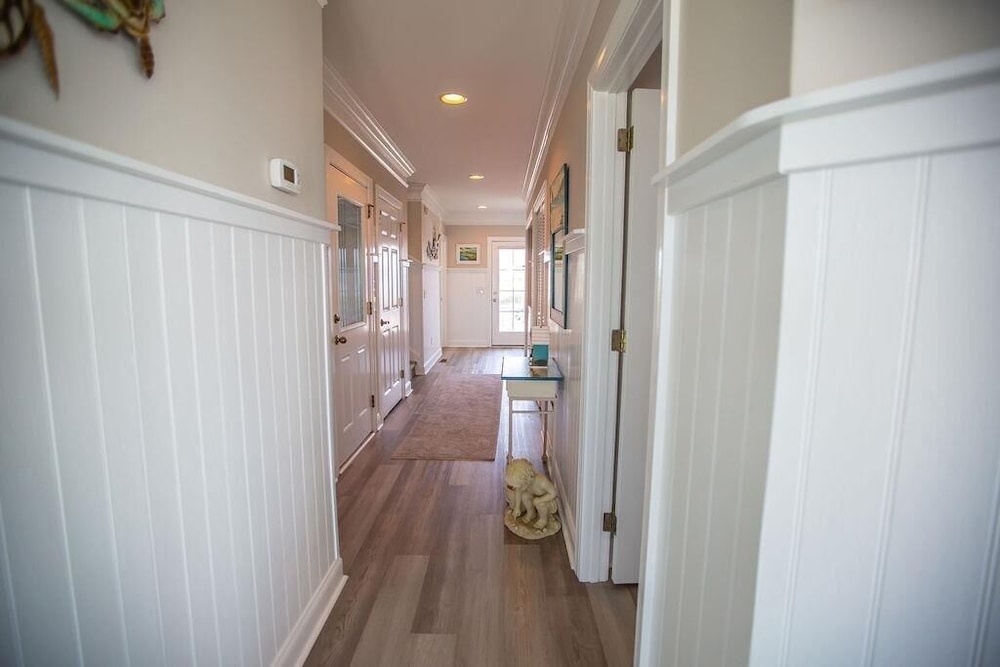 House, 6 Bedrooms photo 3