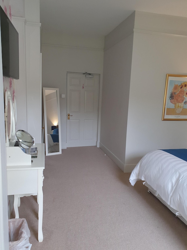 Luxury Double Room, Accessible, Ensuite (Azalea Room) photo 3