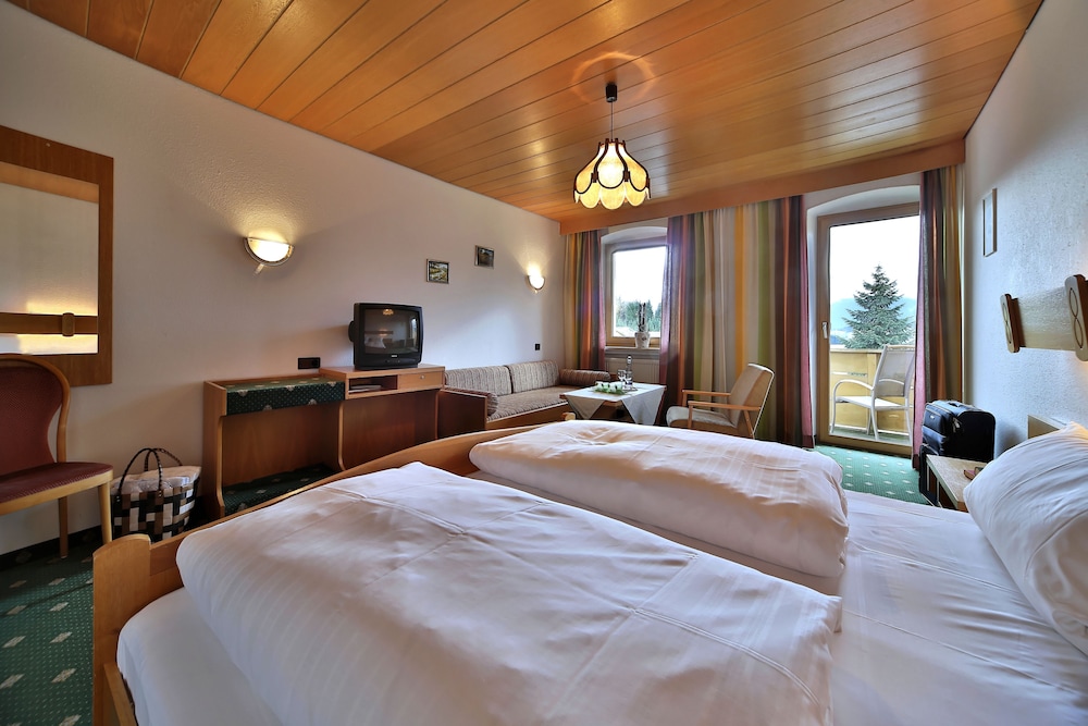 Standard Double Room photo 2