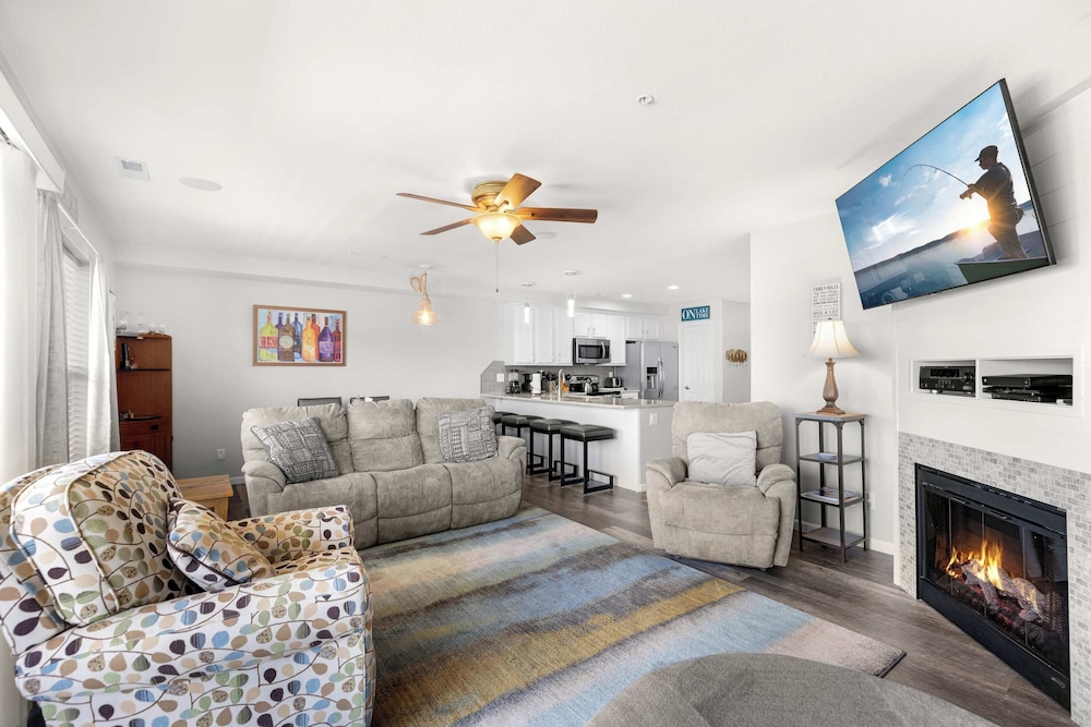 Condo, Multiple Beds, Balcony (Seascape Cove) photo 1