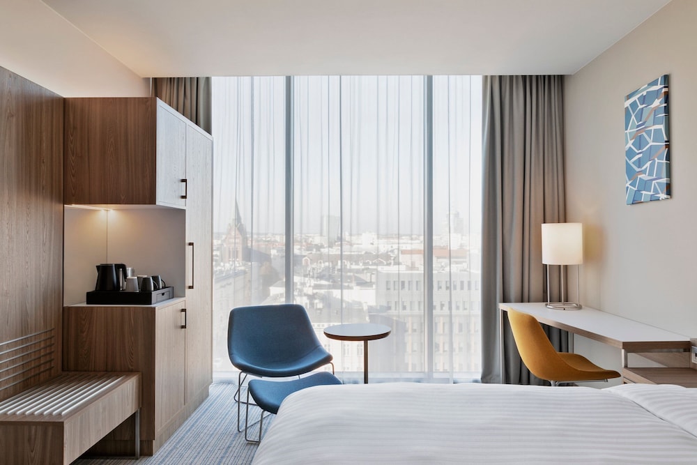 Standard Room, 1 King Bed, City View - Photo 10