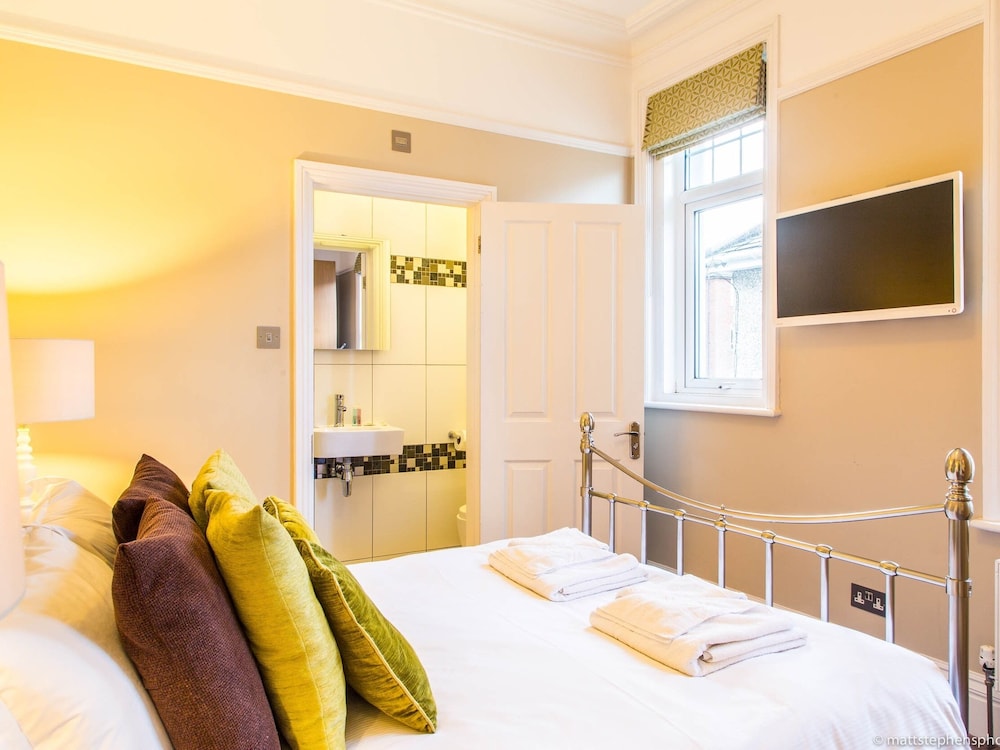 Luxury Apartment, Ensuite, Garden View (Apartment 4) photo 3