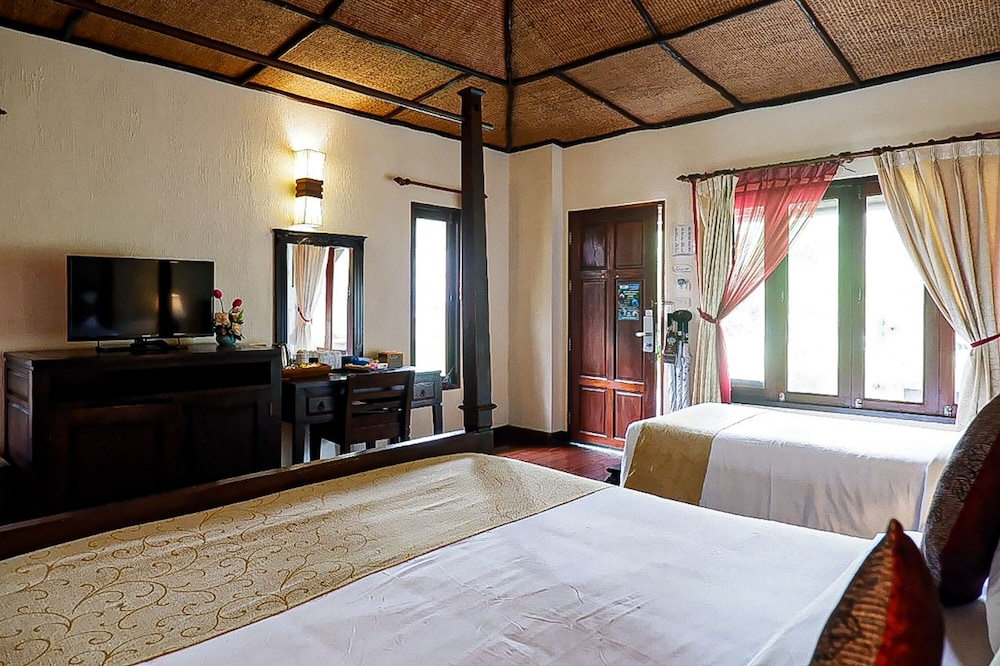 Deluxe Triple Room - Photo 7