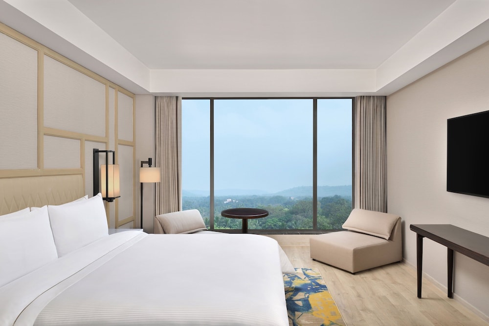 Suite, 1 Bedroom - Photo 1